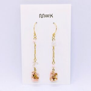 レジンピアスイヤリング