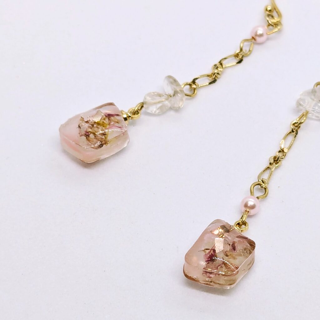 レジンピアスイヤリング